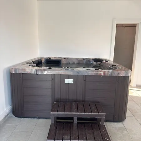 Iris By Meraki & Năvodari