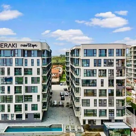 Iris By Meraki & Apartman Năvodari