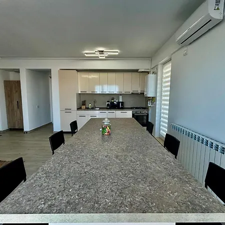 Iris By Meraki & Apartament *